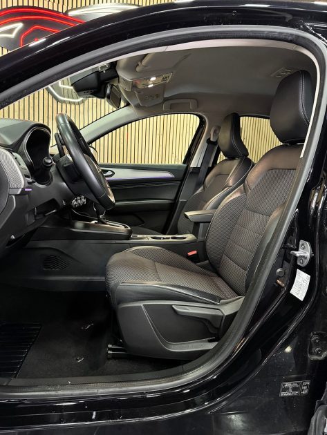 RENAULT ARKANA E-TECH 2023