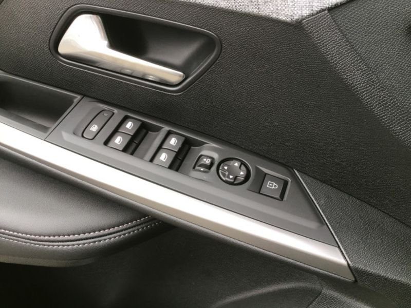 Peugeot 3008 Hybrid 145 e-DCS6 Allure