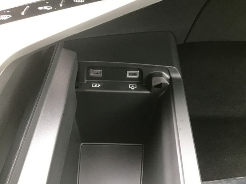 Peugeot 3008 Hybrid 145 e-DCS6 Allure