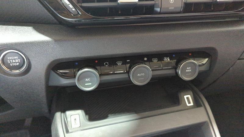 Citroën C4 Puretech 130 eat8 max