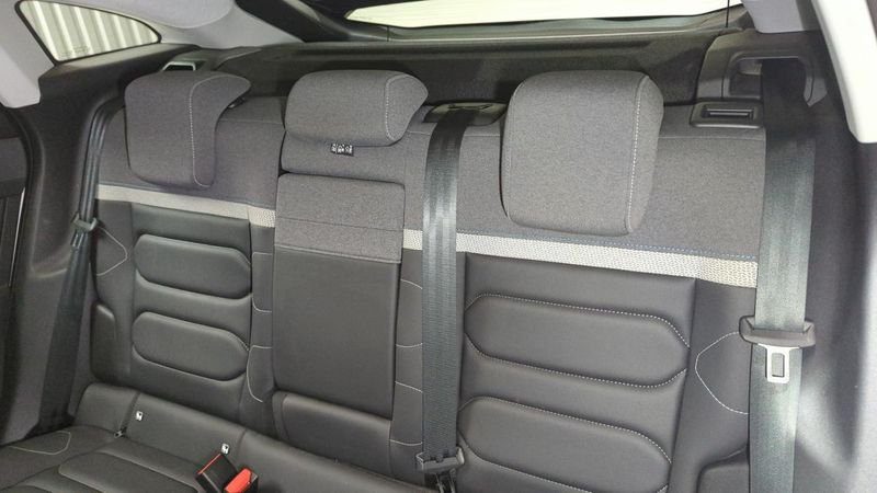 Citroën C4 Puretech 130 eat8 max