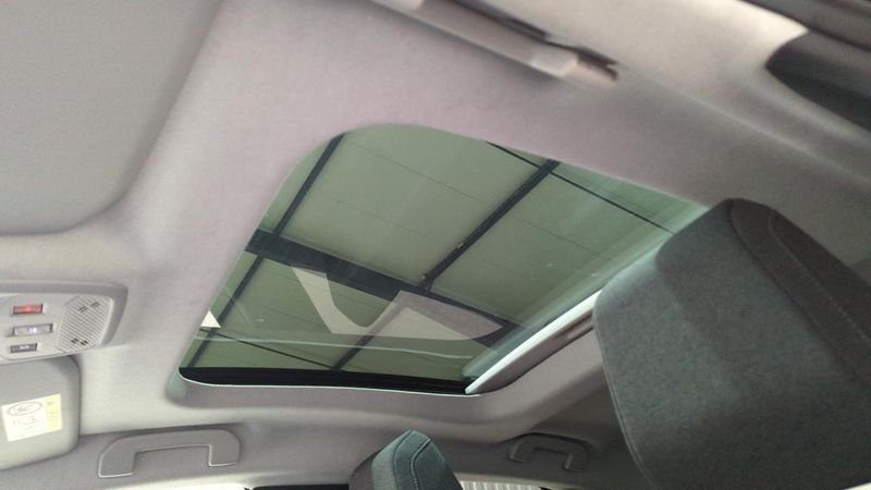 Citroën C4 Puretech 130 eat8 max + camera 360 + toit pano