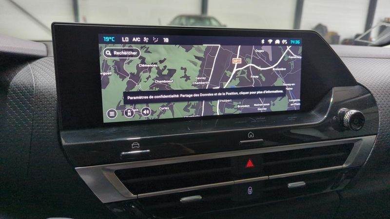 Citroën C4 Puretech 130 eat8 max + camera 360 + toit pano