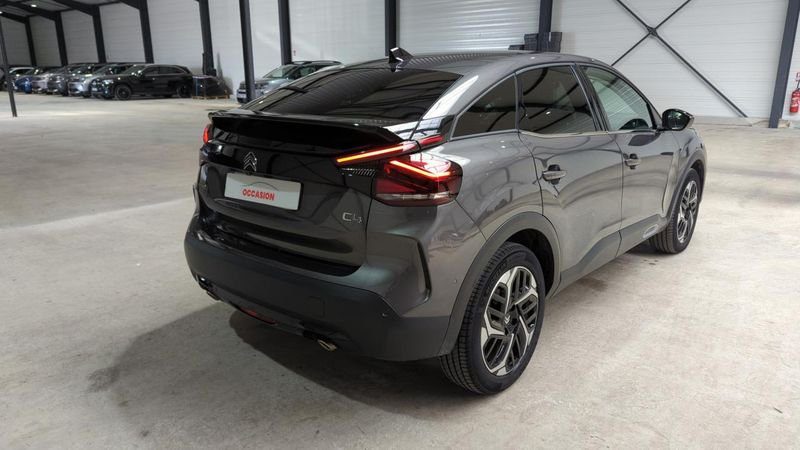 Citroën C4 Puretech 130 eat8 max + camera 360 + toit pano