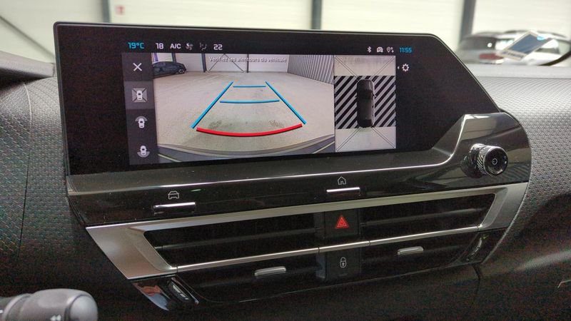 Citroën C4 Puretech 130 eat8 max + camera 360 + toit pano