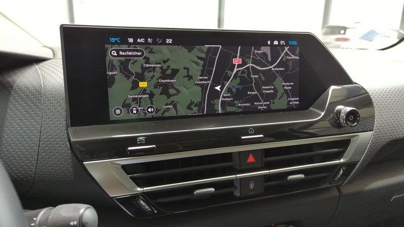 Citroën C4 Puretech 130 eat8 max + camera 360 + toit pano