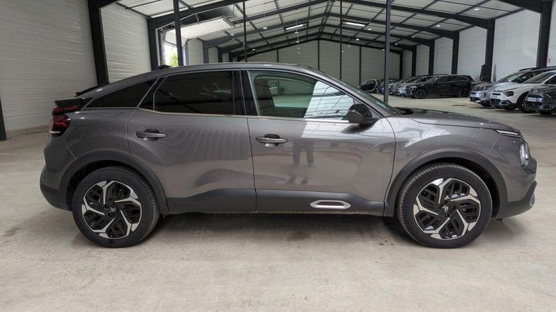 Citroën C4 Puretech 130 eat8 max + camera 360 + toit pano