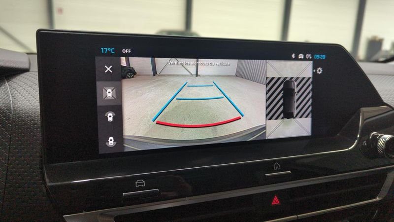 Citroën C4 Puretech 130 eat8 max + camera 360 + toit pano