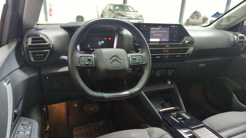 Citroën C4 Puretech 130 eat8 max + camera 360 + toit pano