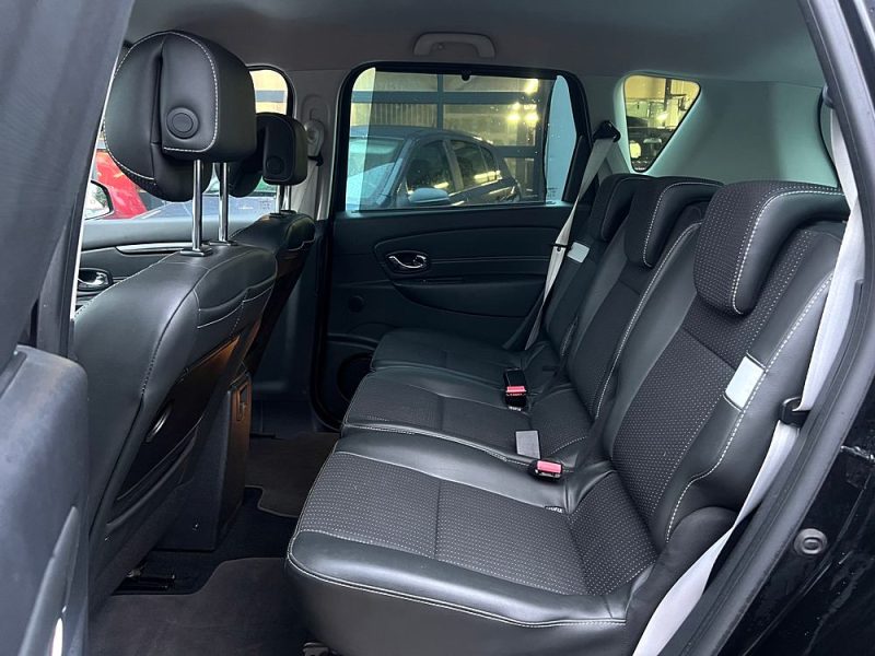 RENAULT SCENIC III BOSE 1.5 DCI 110 Cv PREMIERE MAIN / GPS BLUETOOTH REGULATEUR - GARANTIE 1 AN