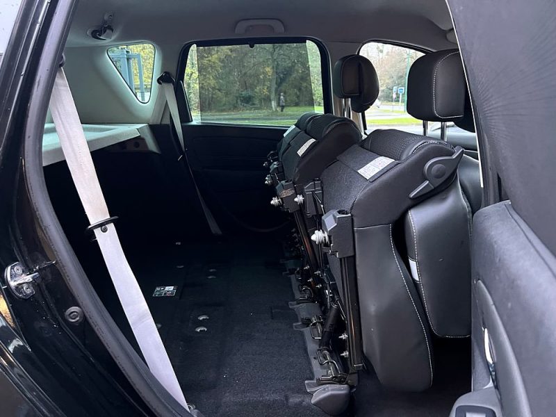 RENAULT SCENIC III BOSE 1.5 DCI 110 Cv PREMIERE MAIN / GPS BLUETOOTH REGULATEUR - GARANTIE 1 AN