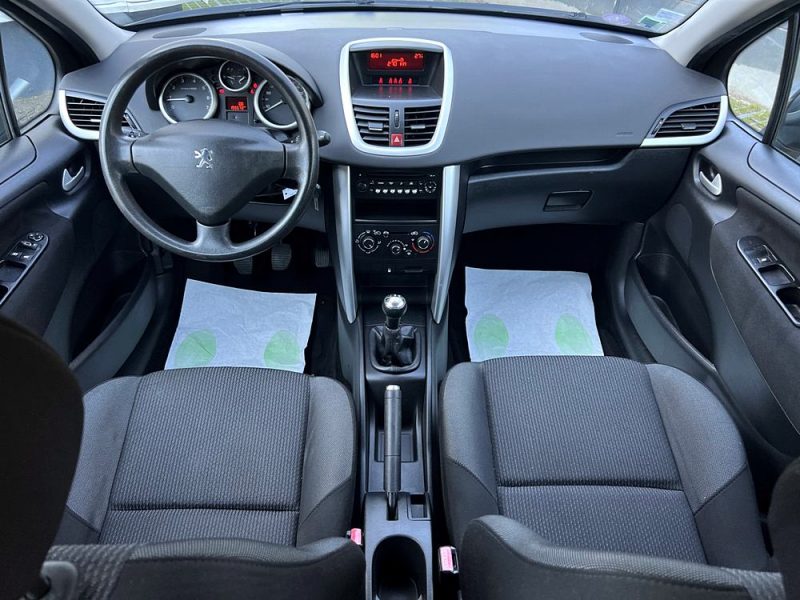 PEUGEOT 207 SW / BREAK 1.4 i 75 Cv CRIT AIR 1 - GARANTIE 1 AN