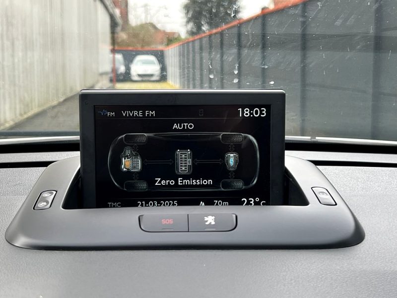 PEUGEOT 3008 HYBRID 2.0 HDI 163 Cv (+ 37 Cv ELECTRIQUE) 1ERE MAIN 39 800 Kms BOITE AUTO Garantie 1an