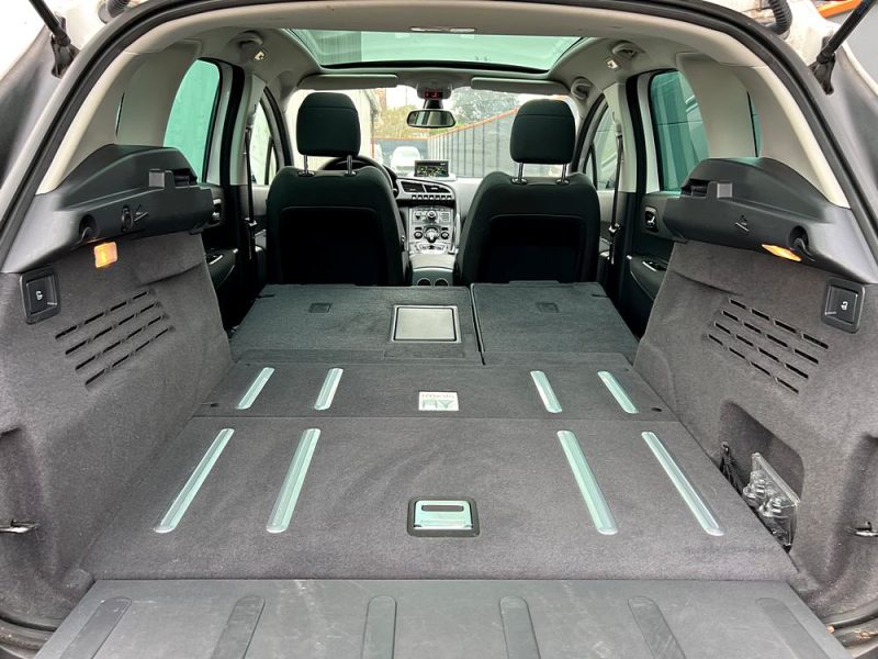 PEUGEOT 3008 HYBRID 2.0 HDI 163 Cv (+ 37 Cv ELECTRIQUE) 1ERE MAIN 39 800 Kms BOITE AUTO Garantie 1an