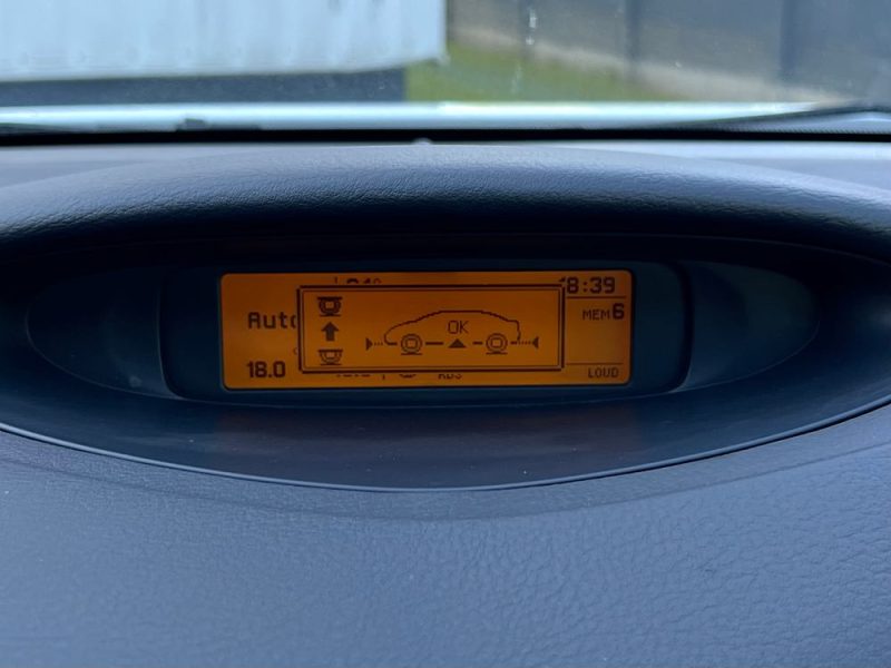 CITROEN C5 PHASE 2 EXCLUSIVE 2.0 i 140 Cv SUSPENSION HYDRACTIVE / EXCELLENT ETAT - GARANTIE 1 AN