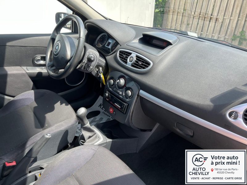 RENAULT CLIO 3 1.4i - 16V Confort Pack Clim Dynamique