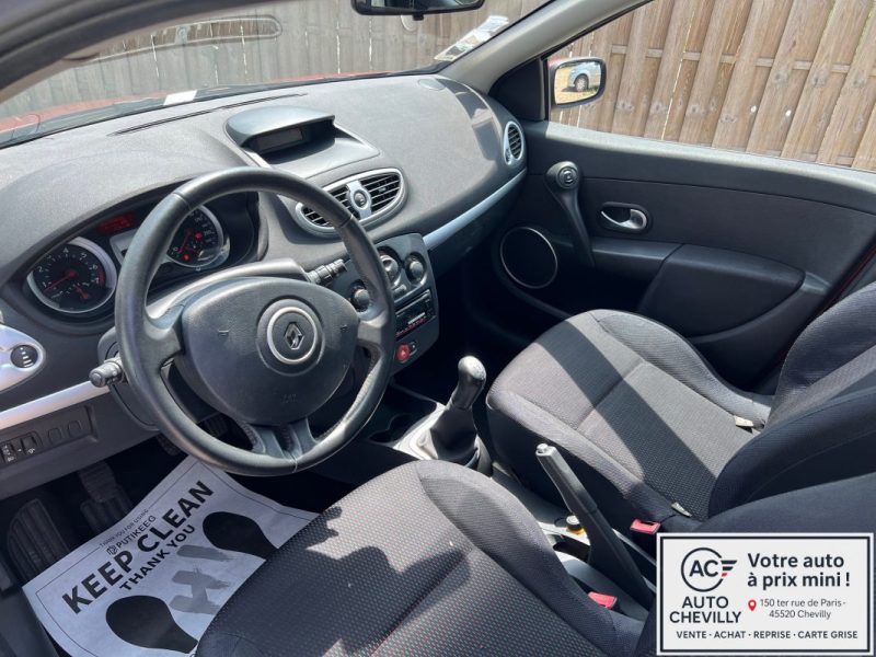 RENAULT CLIO 3 1.4i - 16V Confort Pack Clim Dynamique