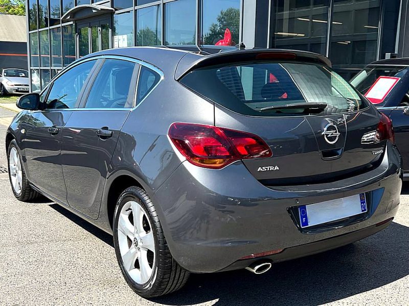 OPEL ASTRA 4 IV 1.4 TURBO 140 Cv BLUETOOTH REGULATEUR CRIT AIR 1 - GARANTIE 1 AN