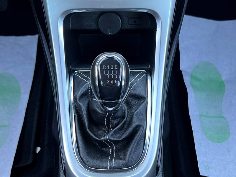 OPEL ASTRA 4 IV 1.4 TURBO 140 Cv BLUETOOTH REGULATEUR CRIT AIR 1 - GARANTIE 1 AN