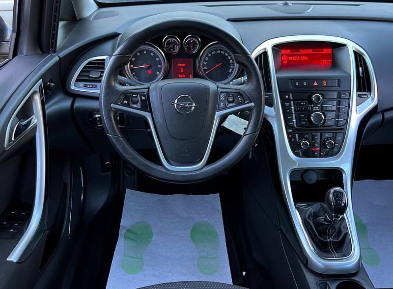 OPEL ASTRA 4 IV 1.4 TURBO 140 Cv BLUETOOTH REGULATEUR CRIT AIR 1 - GARANTIE 1 AN