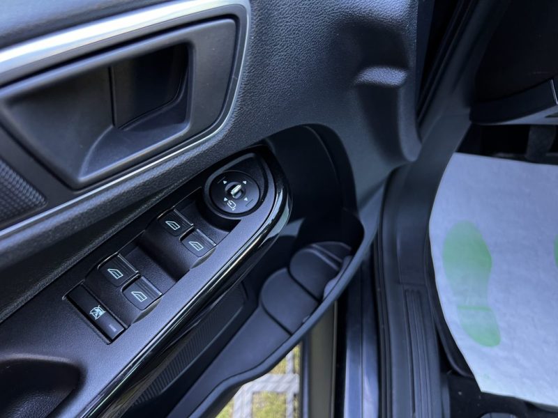 FORD B-MAX TITANIUM 1.0 ECOBOOST 125 Cv TOIT PANO PORTES COULISSANTES CRIT AIR 1 - GARANTIE 1 AN