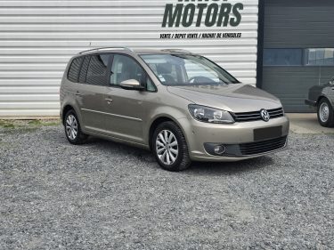 VOLKSWAGEN TOURAN 2013