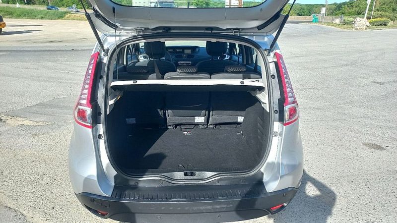 RENAULT MEGANE SCENIC TOMTOM 2011