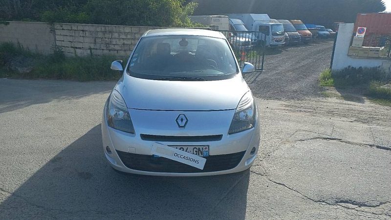 RENAULT MEGANE SCENIC TOMTOM 2011