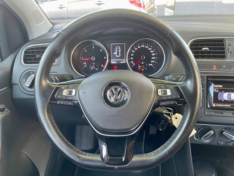 VOLKSWAGEN POLO V 2014