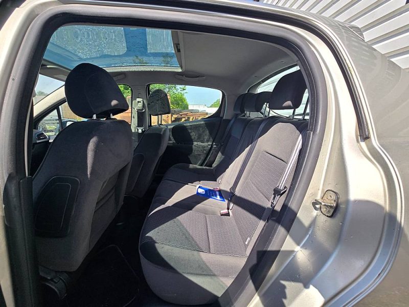 PEUGEOT 207 2006
