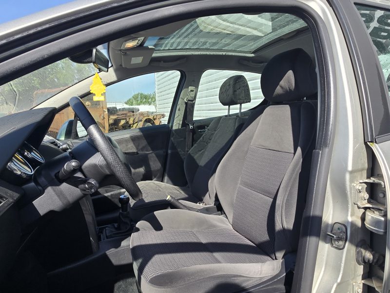 PEUGEOT 207 2006