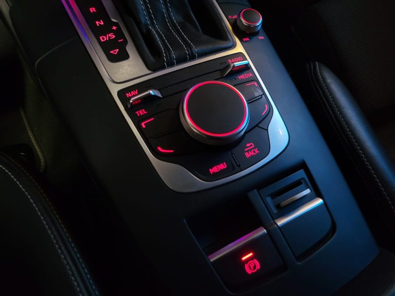 AUDI A3 SPORTBACK 2.0 TDi QUATTRO 184cv S LINE / 2EME MAIN / ENTRETIEN COMPLET / AIDE AU PARKING AR 