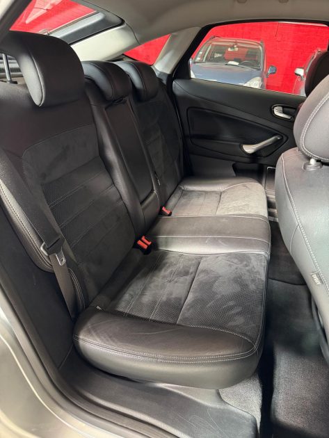 FORD MONDEO 2.0i 145 Titanium X 