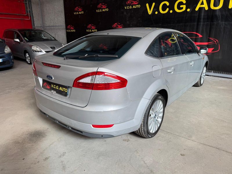 FORD MONDEO 2.0i 145 Titanium X 