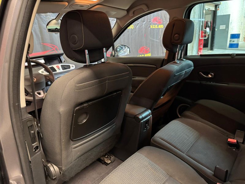 RENAULT MEGANE SCENIC 1.5 DCI 105 Dynamique 