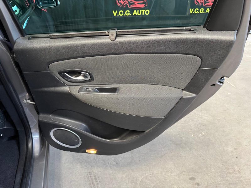 RENAULT MEGANE SCENIC 1.5 DCI 105 Dynamique 