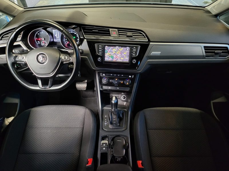 VOLKSWAGEN TOURAN 1.6 TDI 110cv DSG7 CONFORTLINE / 7 PLACES / 1ER MAIN / SUIVI COMPLET VW