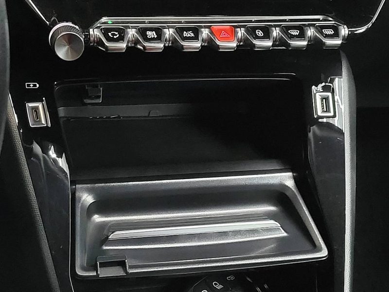 PEUGEOT 2008 II 1.5 BlueHDi 130cv Allure Pack EAT8