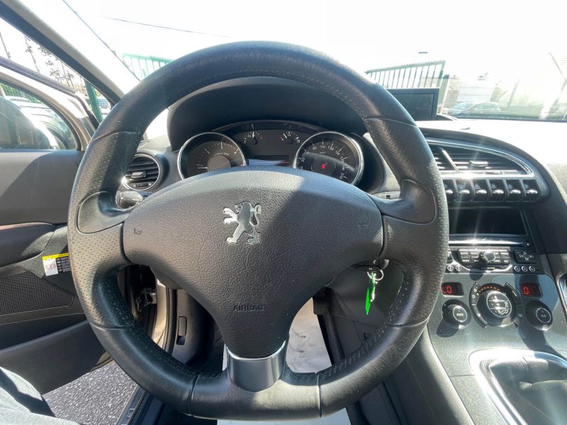 PEUGEOT 3008 2011 1.6 HDI - 112CV FAIBLE KILOMETRAGE 