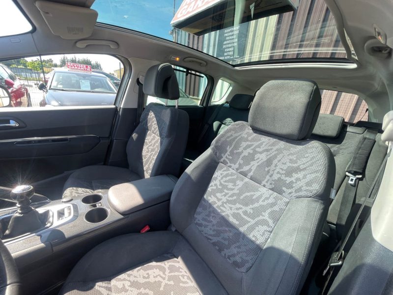 PEUGEOT 3008 2011 1.6 HDI - 112CV FAIBLE KILOMETRAGE 