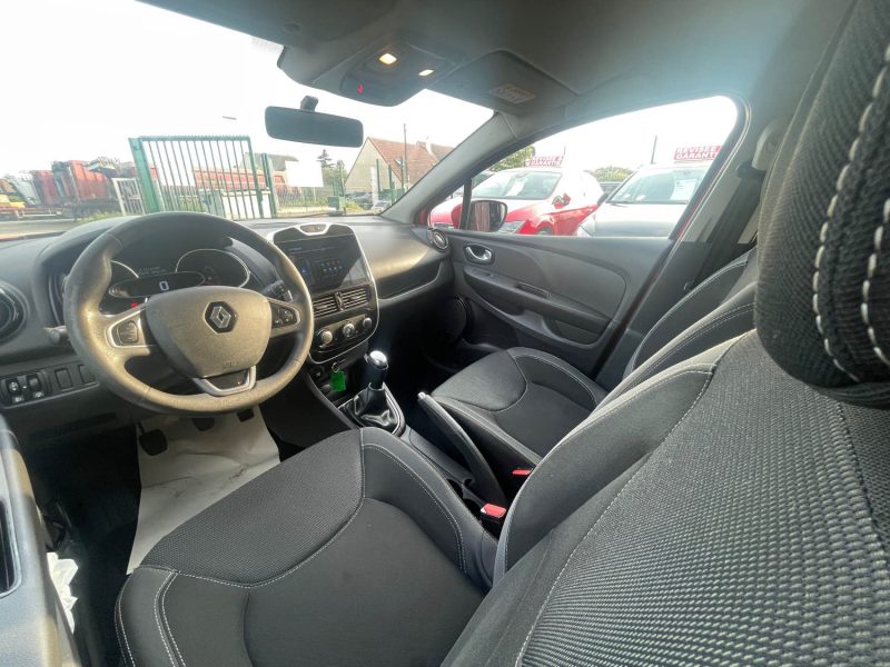 RENAULT CLIO 2017 PHASE 2 0.9i - 12V TURBO TCE 90CV 1ER MAIN
