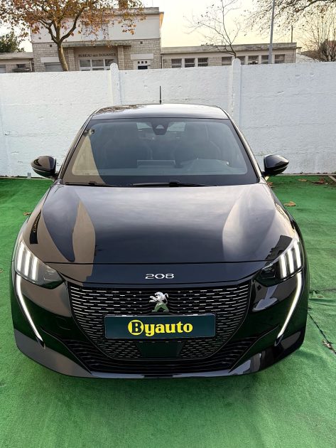 PEUGEOT 208 2021