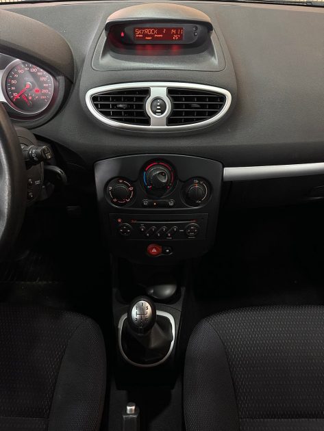 RENAULT CLIO 2008