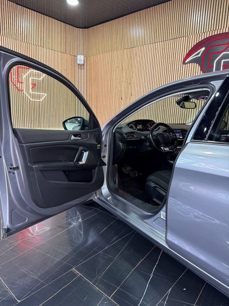 PEUGEOT 308 1.2 Puretech 130cv 2017