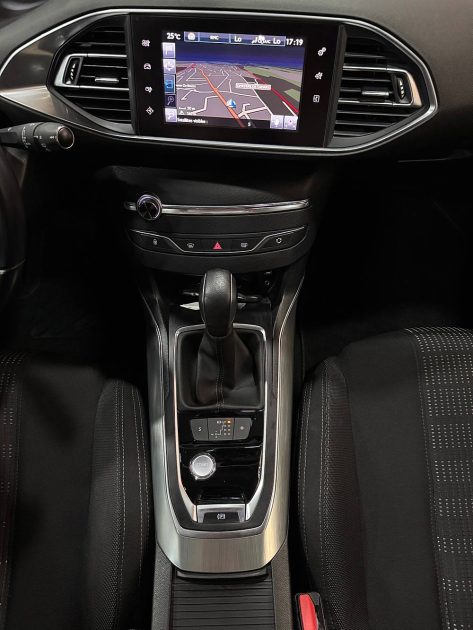 PEUGEOT 308 1.2 Puretech 130cv 2017