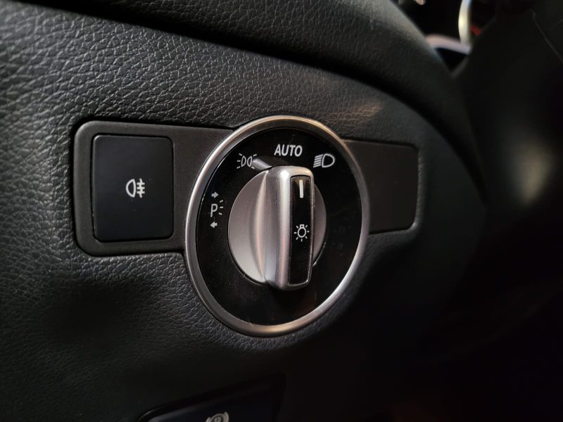 MERCEDES CLASSE CLA 200d 136CV 2.2cdi 7G-DCT SENSATION /SUIVIE COMPLET MERCEDES + 1ER MAIN FRANCAIS/