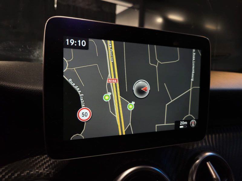 MERCEDES CLASSE A 180d 110cv FASCINATION PACK AMG TOIT OUVRANT CARPLAY / CAMERA DE RECUL 