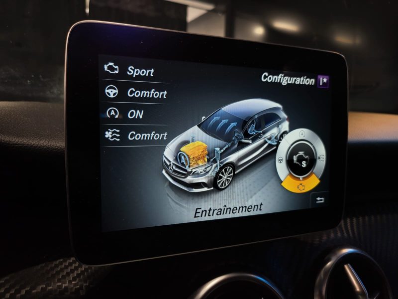MERCEDES CLASSE A 180d 110cv FASCINATION PACK AMG TOIT OUVRANT CARPLAY / CAMERA DE RECUL 