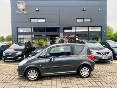 PEUGEOT 1007 1.4L HDI 70CH TRENDY 