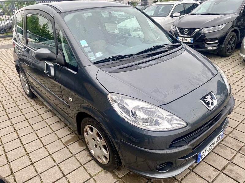 PEUGEOT 1007 1.4L HDI 70CH TRENDY 